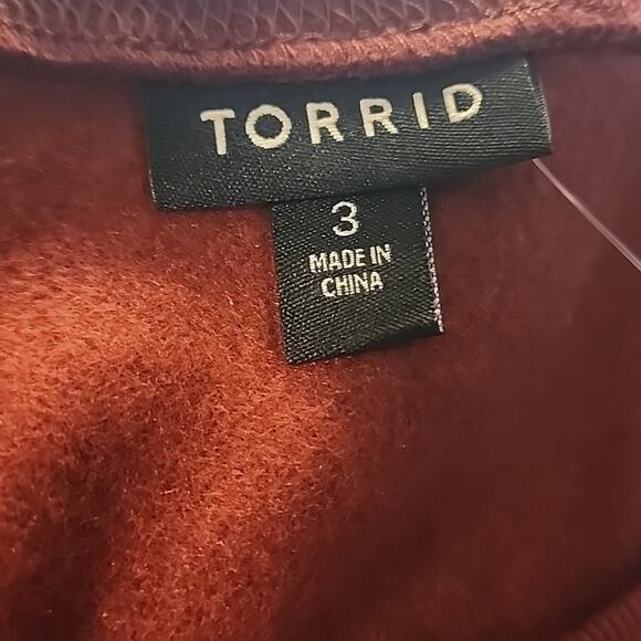 Torrid Cozy Fleece Drop Shoulder Step Hem Sweatshirt, NWT, 3X - Picture 4 of 7